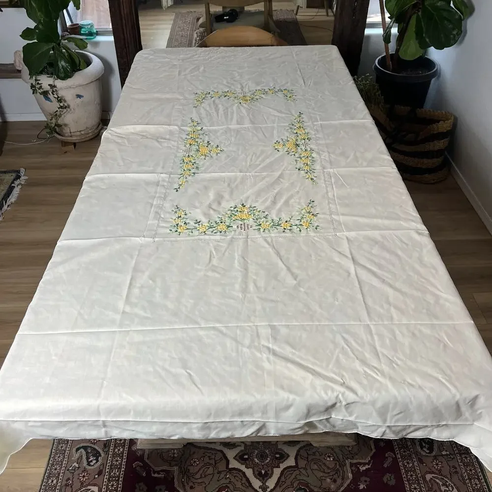 Cream Tablecloth Yellow Floral Embroidery 58